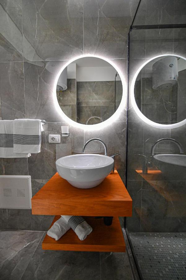New Central Apartment ชโคเดอร์ ภายนอก รูปภาพ